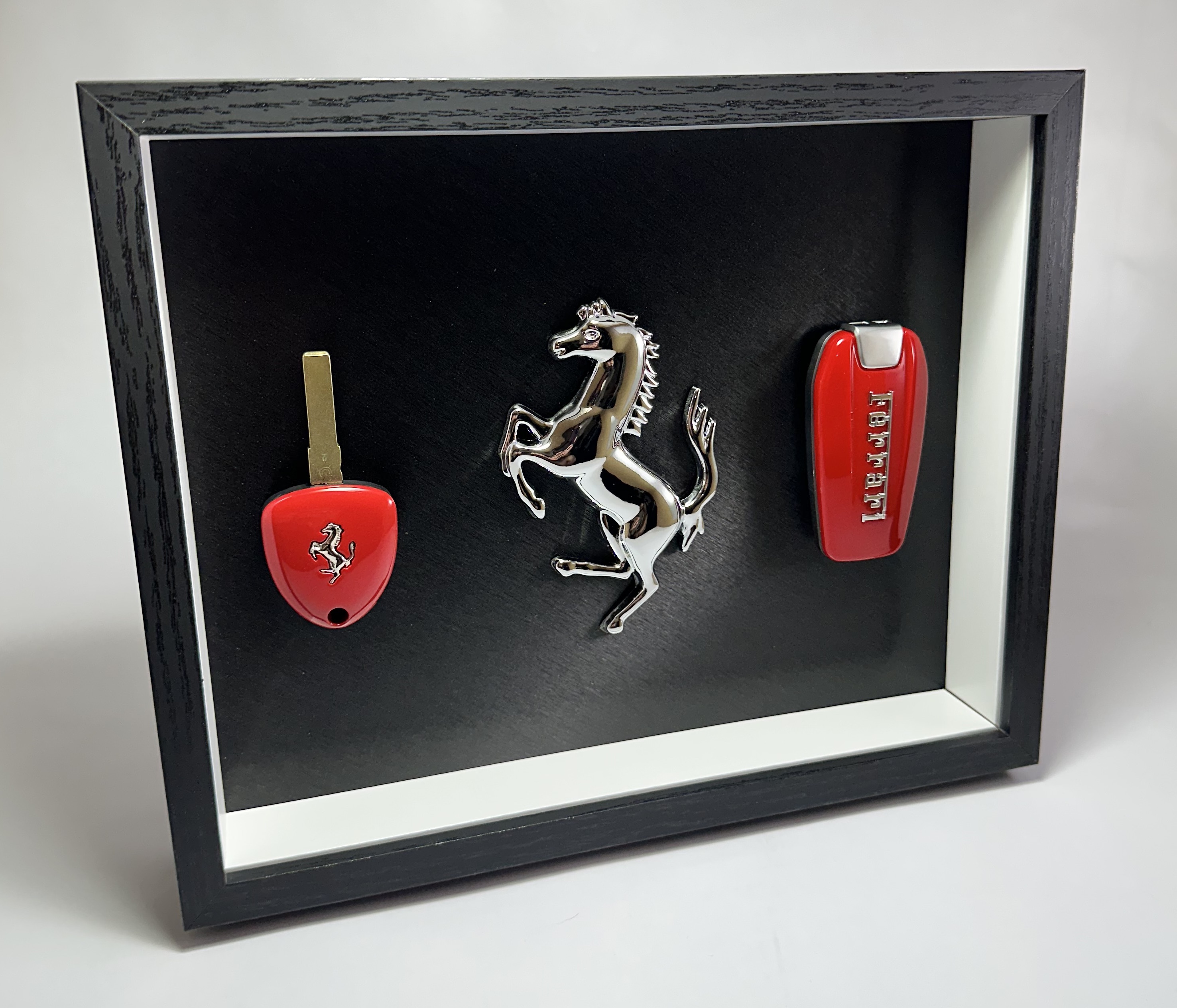10 idées cadeau pour un passionné de Ferrari